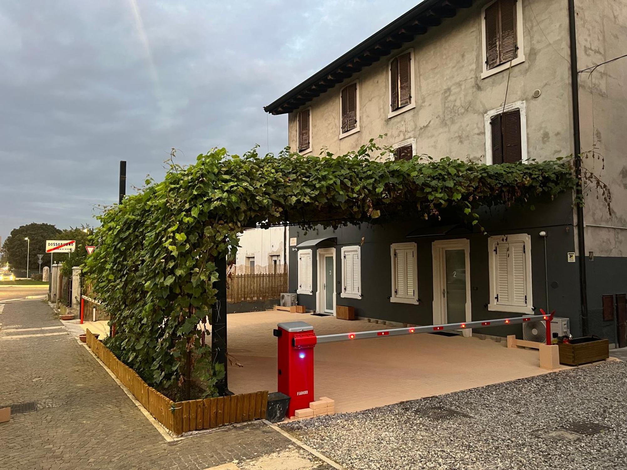 La Pergola Suites Dossobuono Eksteriør bilde